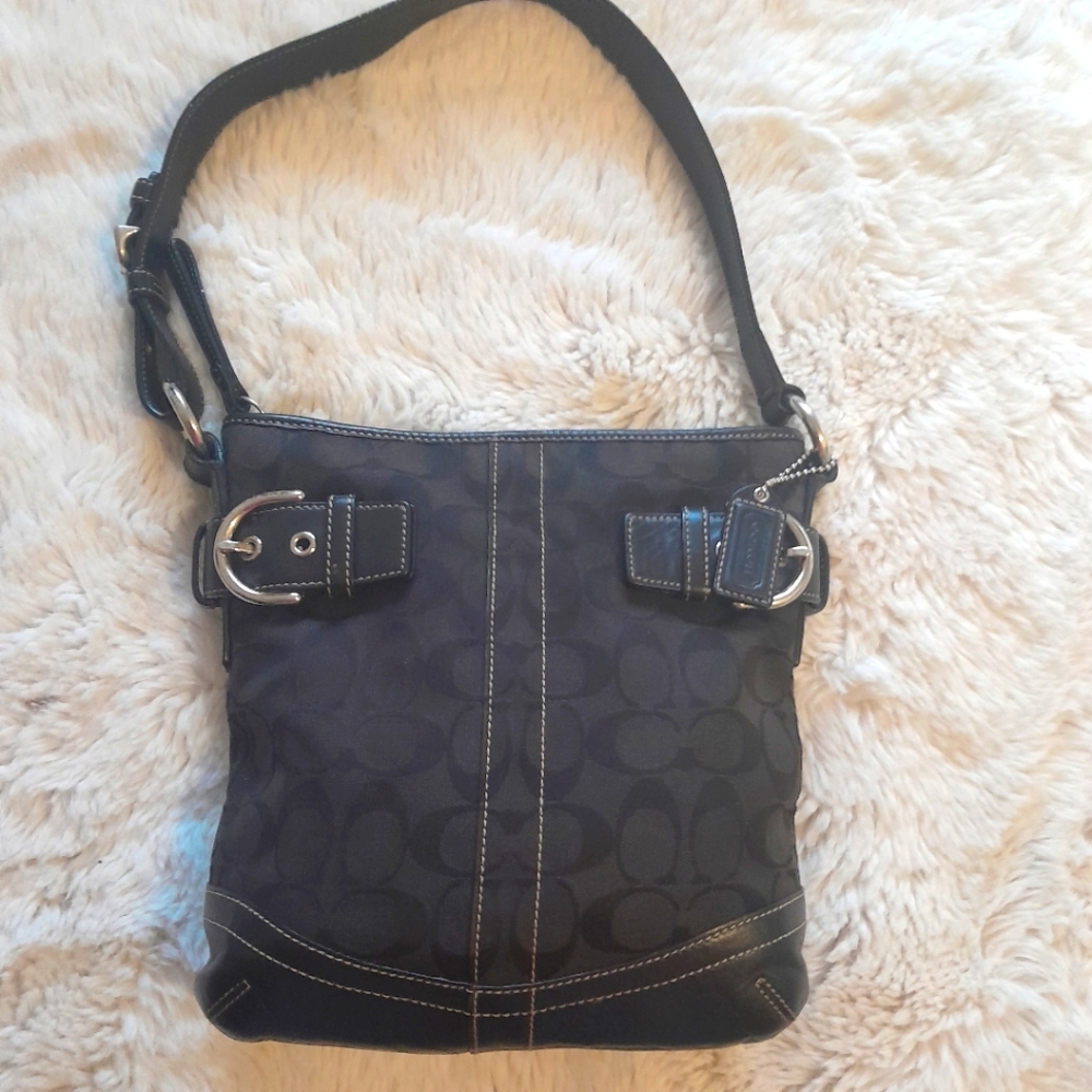 Coach signature (almost vintage!) shoulder bag
